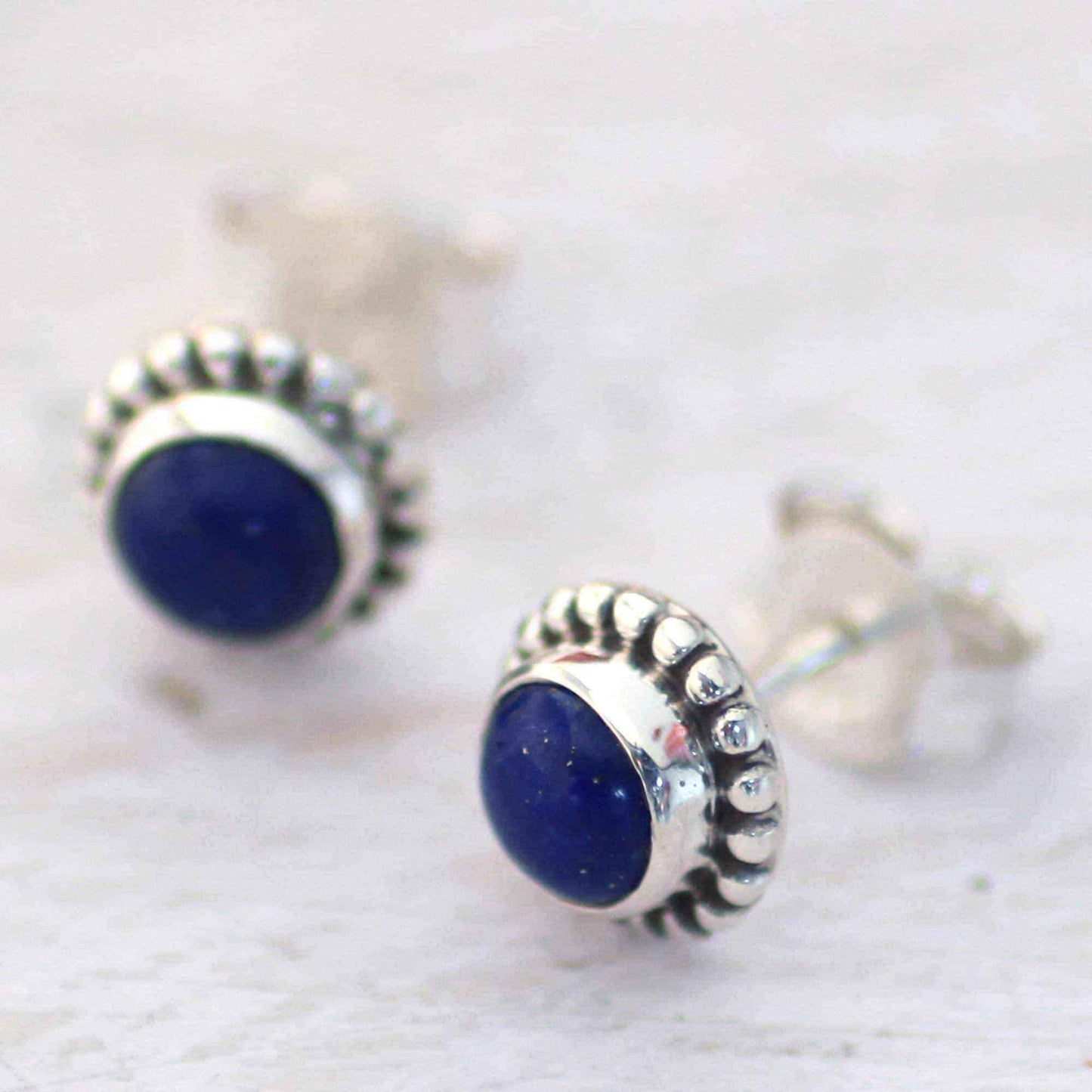Handmade Sterling Silver 'Blue Globe' Lapis Lazuli Earrings (India) UK