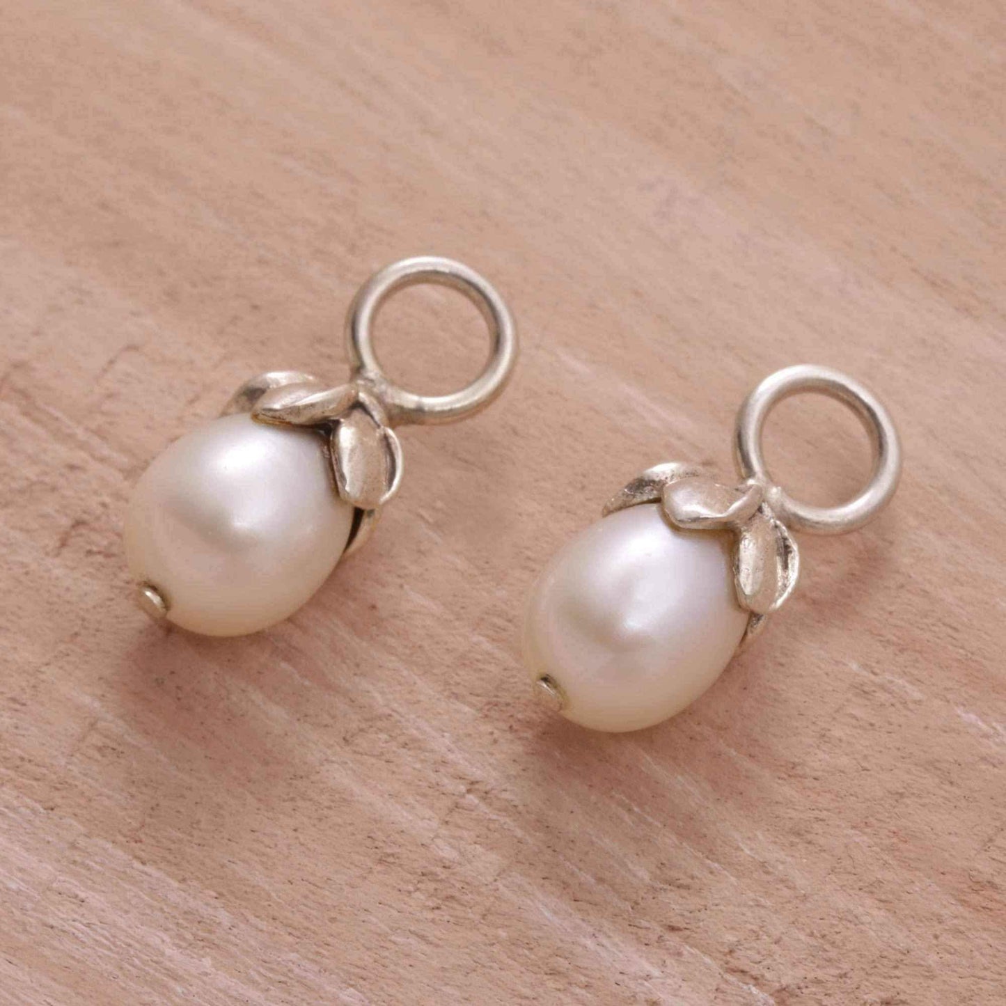Handmade Sterling Silver 'Budding Purity' Cultured Pearls Earring Charms (7 mm) (Indonesia) UK