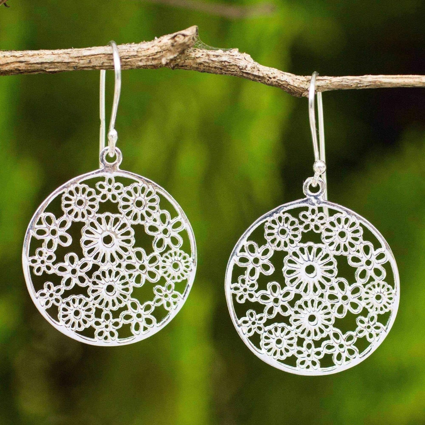 Handmade Sterling Silver 'Daisy Garden' Earrings (Thailand) UK