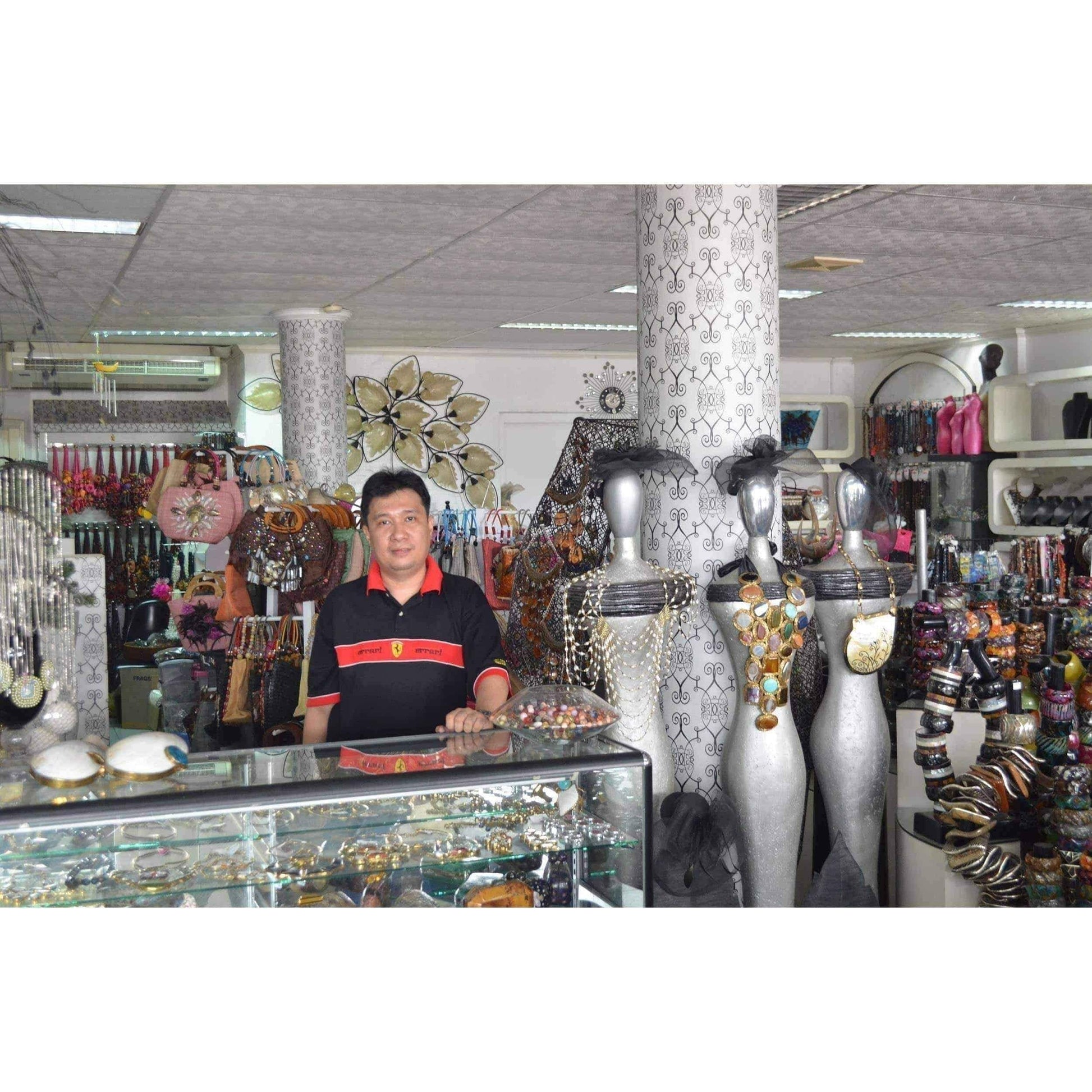 Handmade Sterling Silver Filigree Swirl Dome Post Earrings (Thailand) UK