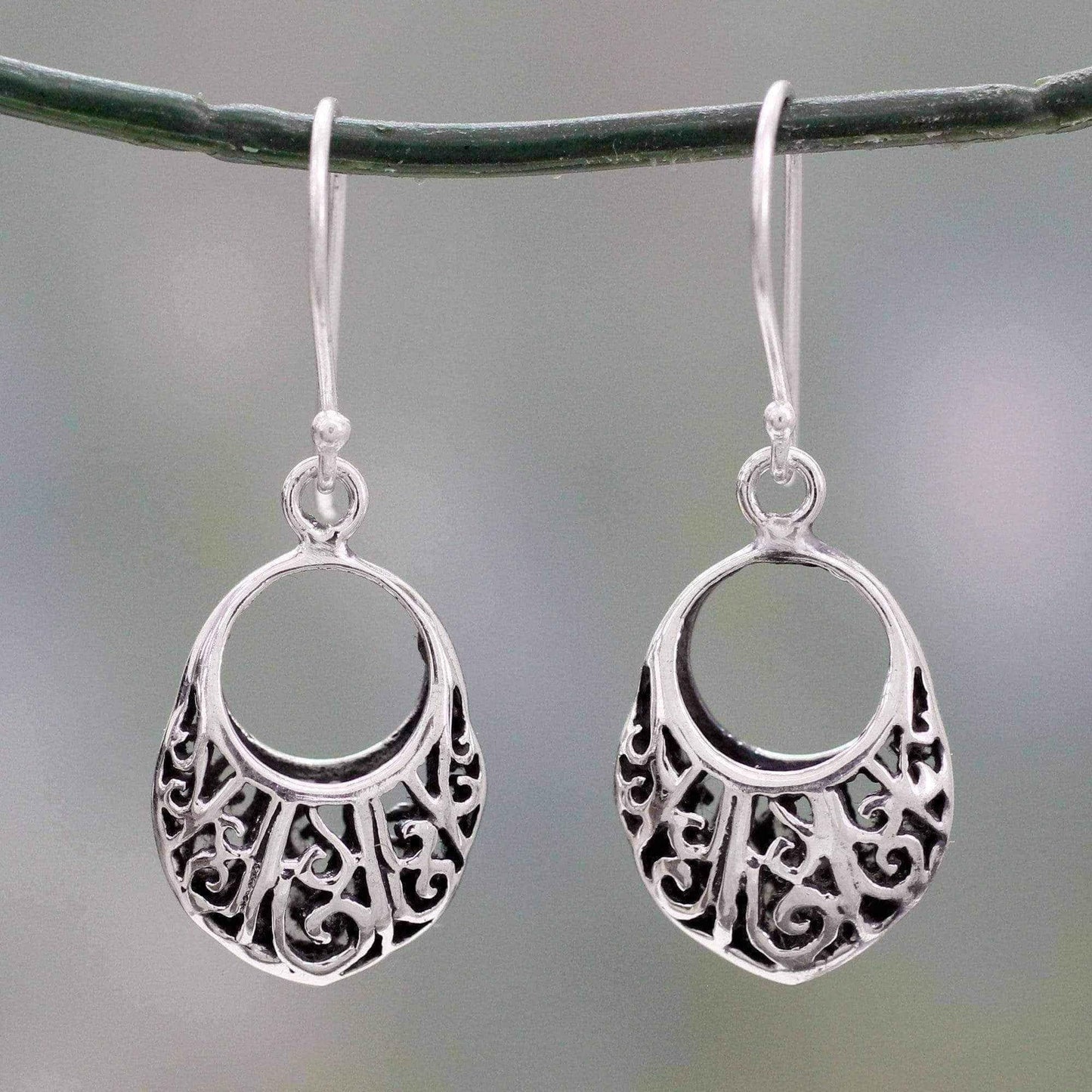 Handmade Sterling Silver 'Floral Basket' Earrings (India) UK