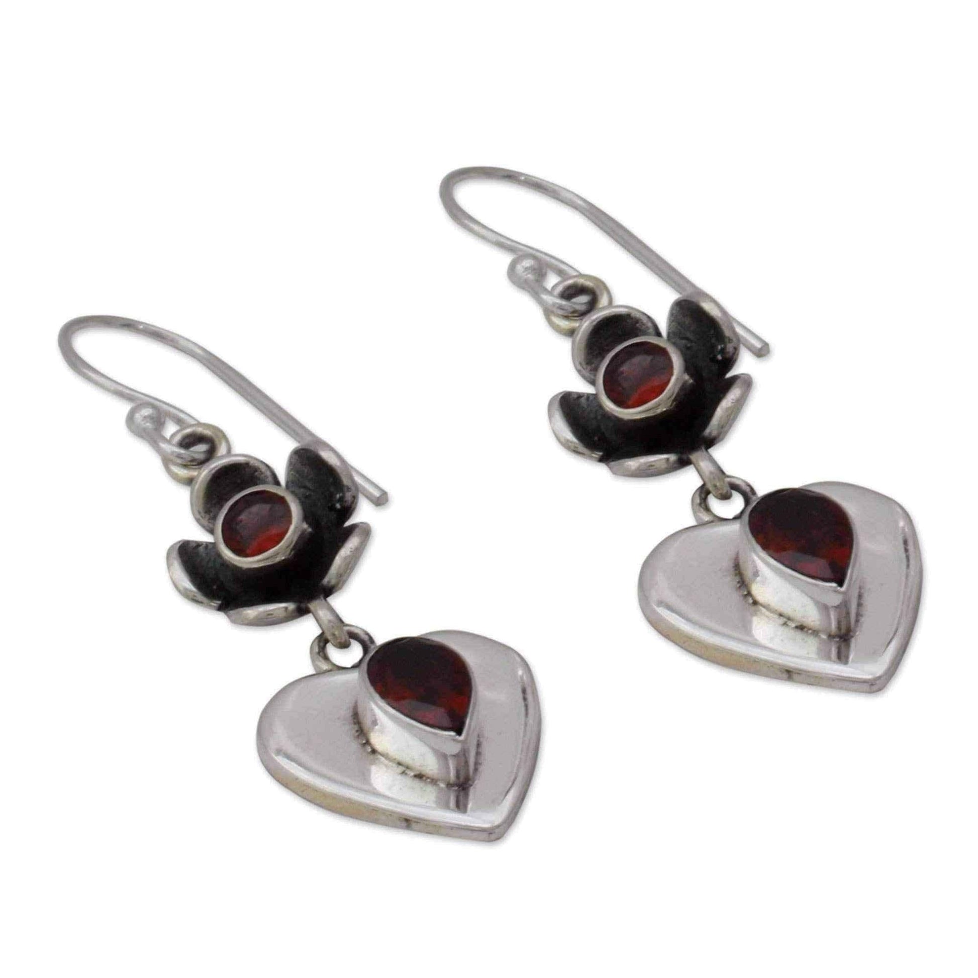 Handmade Sterling Silver 'Love's Bouquet' Garnet Earrings (India) UK