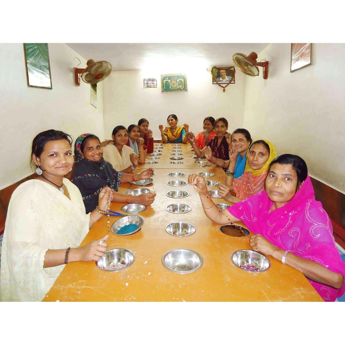 Handmade Sterling Silver Moonstone Teardrop Earrings (India) UK