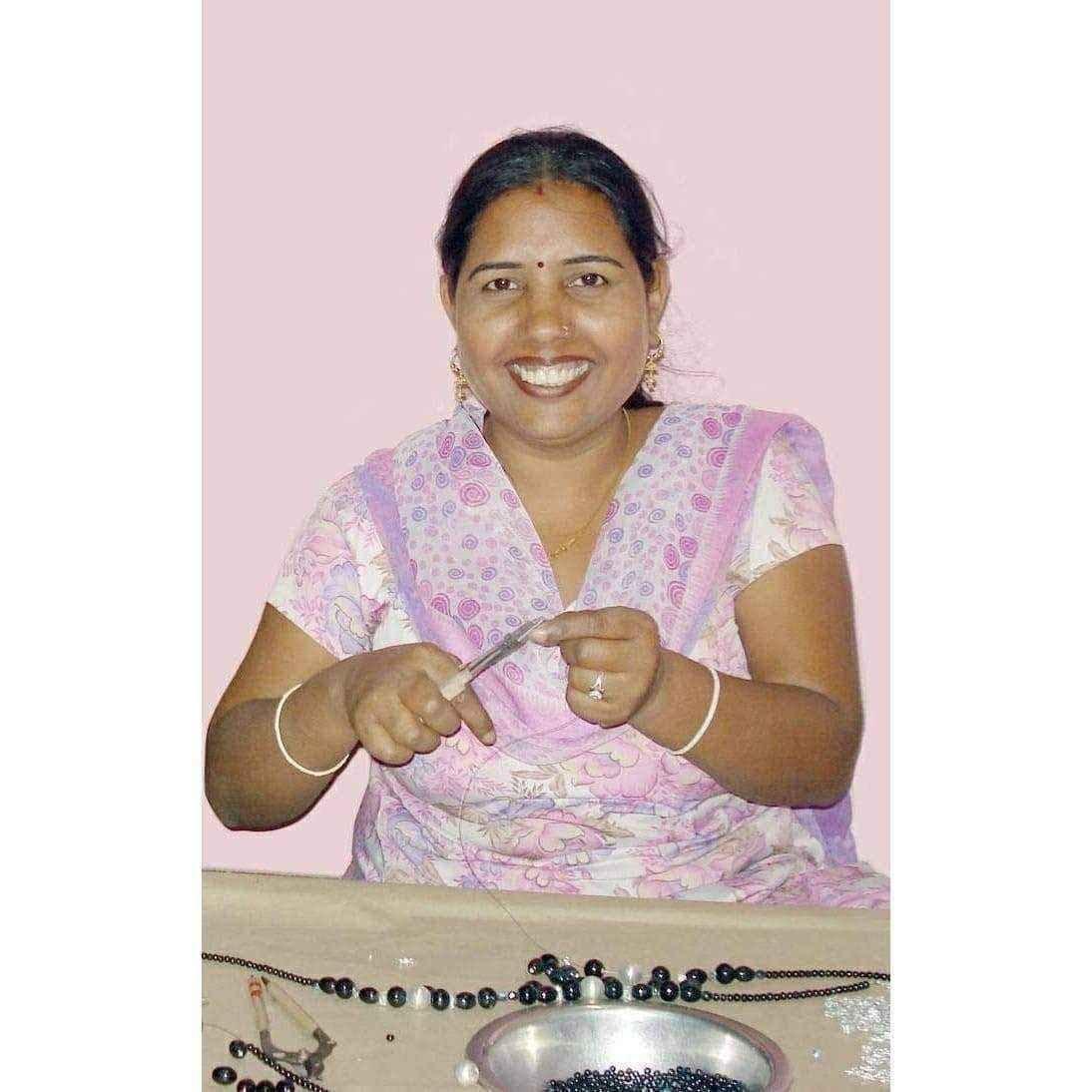 Handmade Sterling Silver Moonstone Teardrop Earrings (India) UK