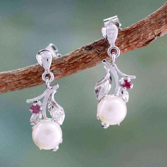 Handmade Sterling Silver 'Nature's Gift' Cultured Pearl Ruby Earrings (7 mm) (India) UK