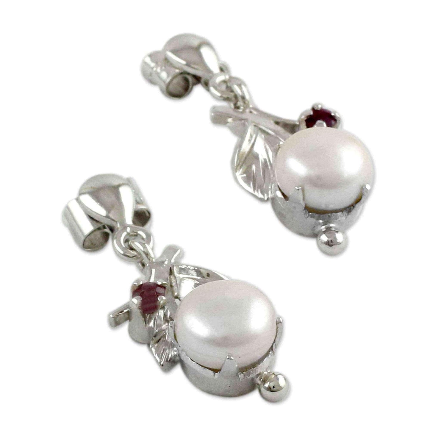 Handmade Sterling Silver 'Nature's Gift' Cultured Pearl Ruby Earrings (7 mm) (India) UK