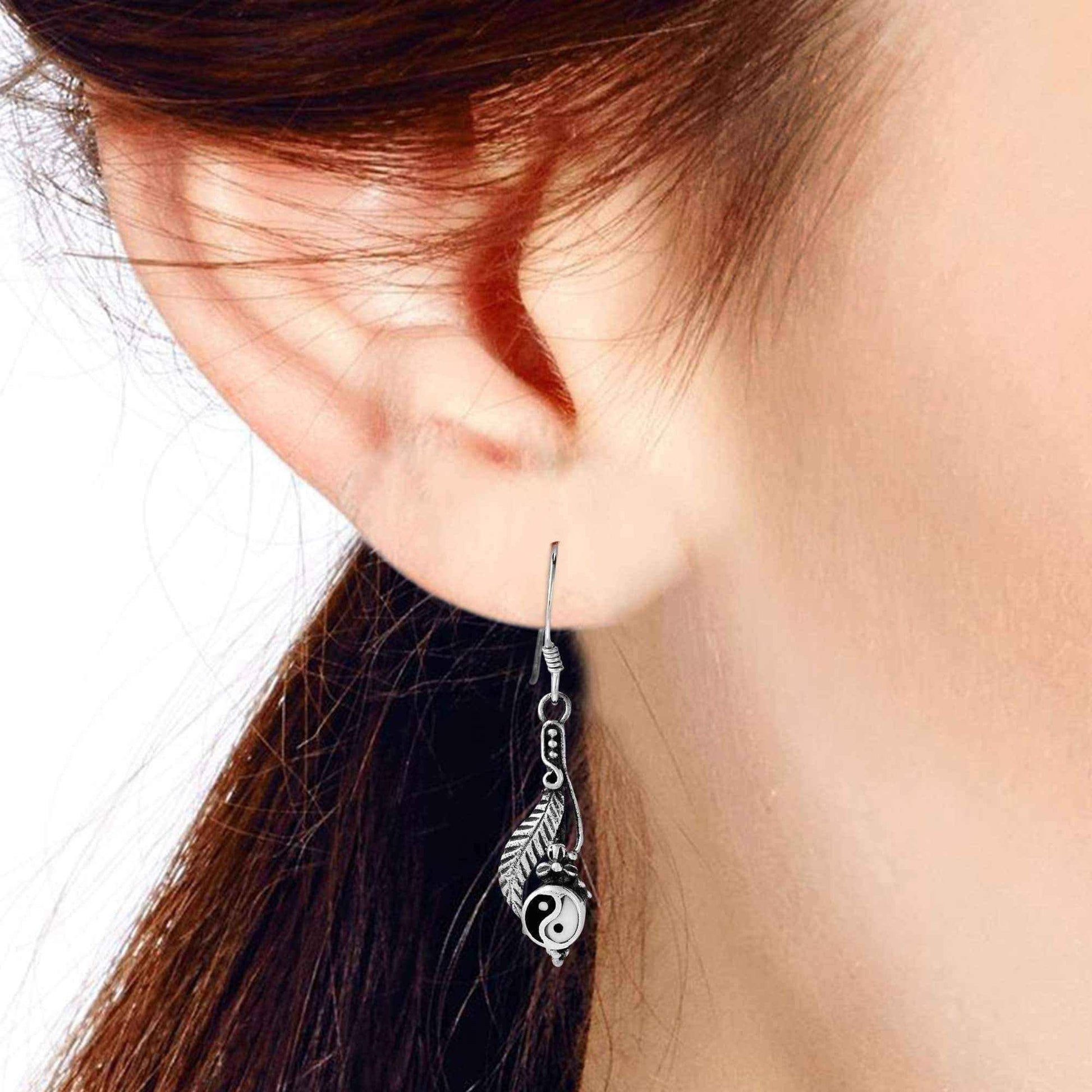 Handmade Yin Yang Oriental Dangle Sterling Silver Earrings (Thailand) UK