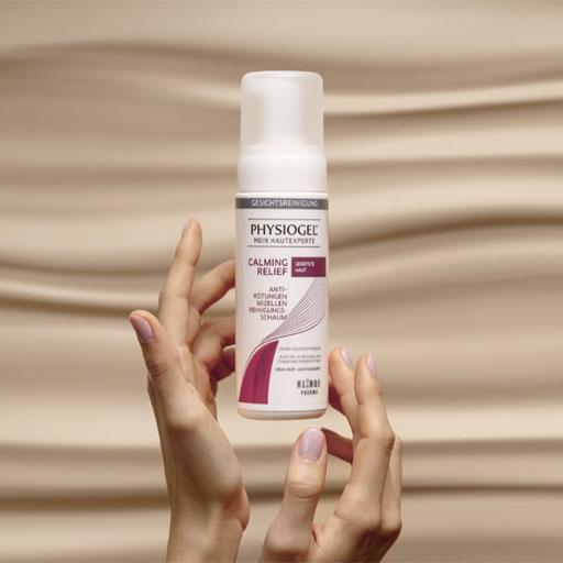PHYSIOGEL Calming Relief Anti-Redness Cleansing Foam UK